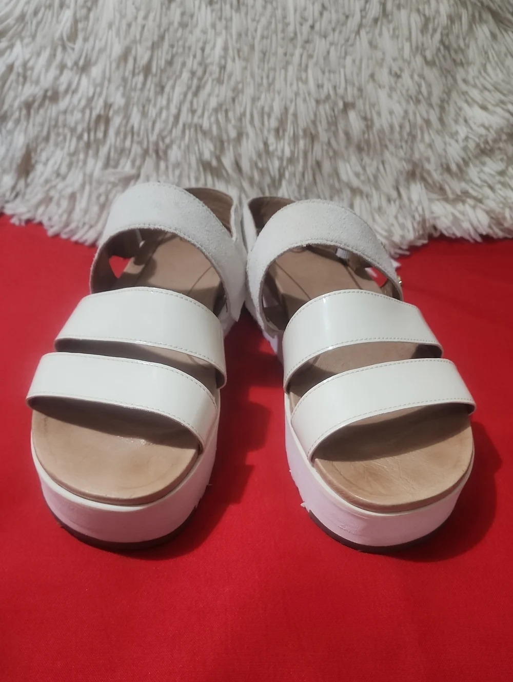 UGG BRAELYNN Women’s White Triple-Strap Platform Sandals